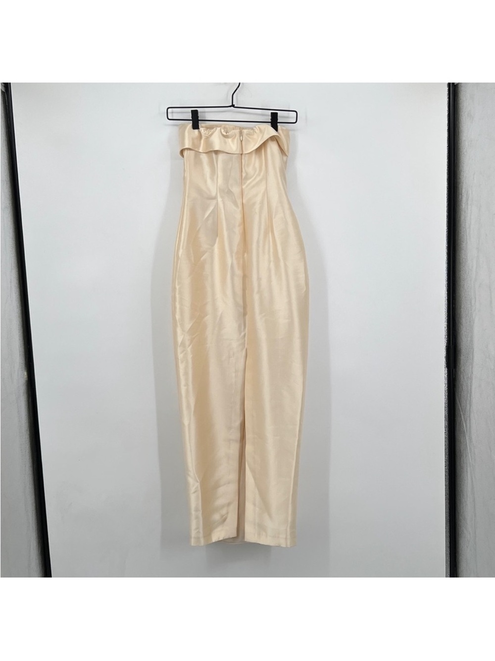 Reformation Luda Dress in cream Butter Strapless Cream Midi wedding size 4 - Picture 8 of 8